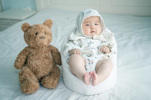 国内六个月私人代生男宝辅食量